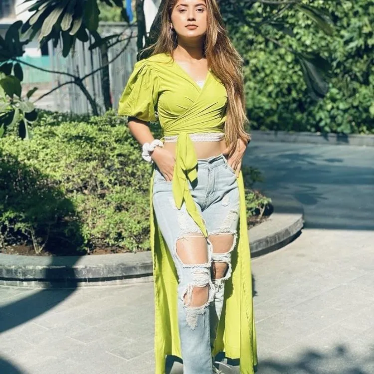 Carol Wrap Around high Low top