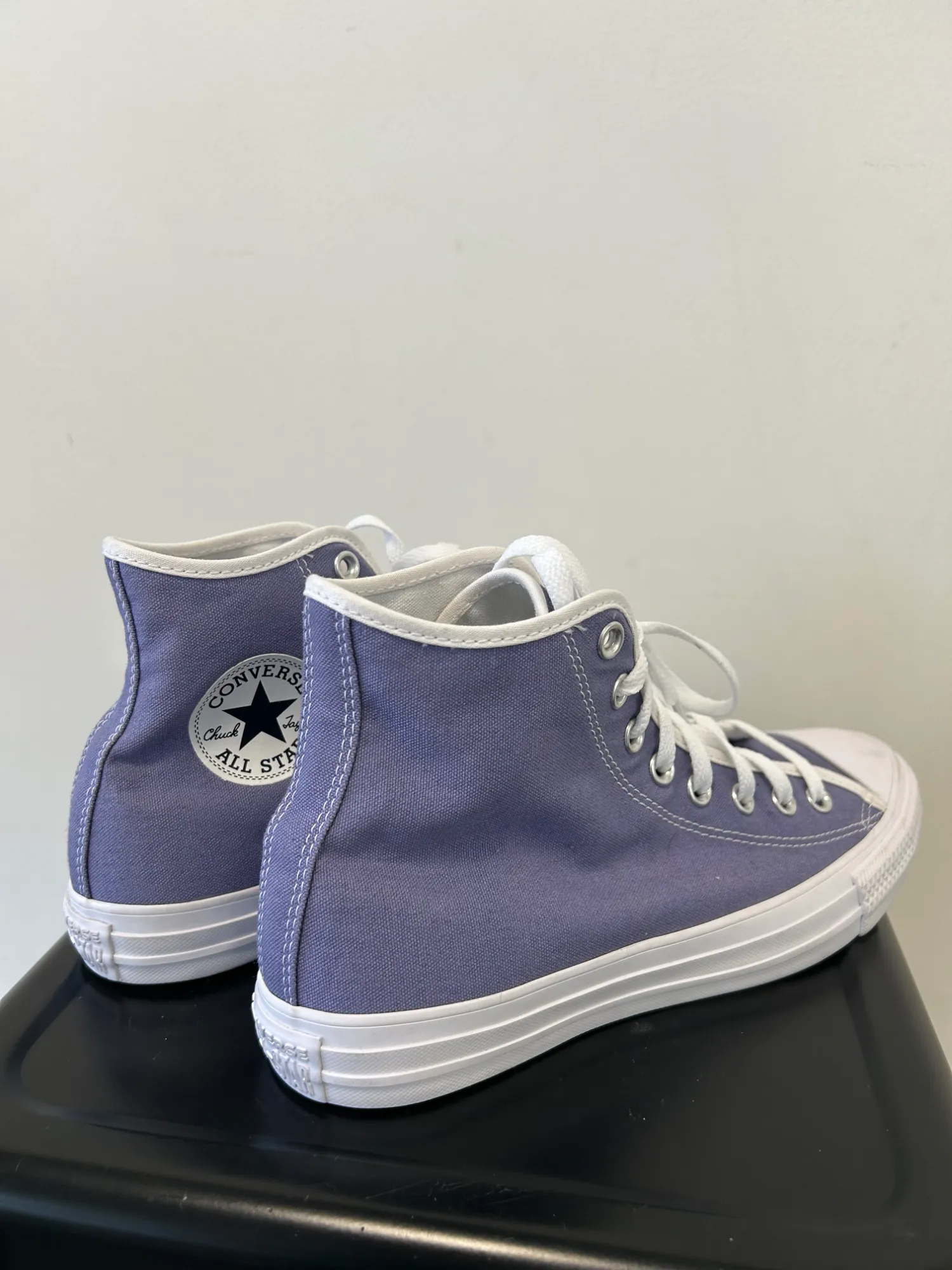 Converse Casual Shoes Womens 9.5