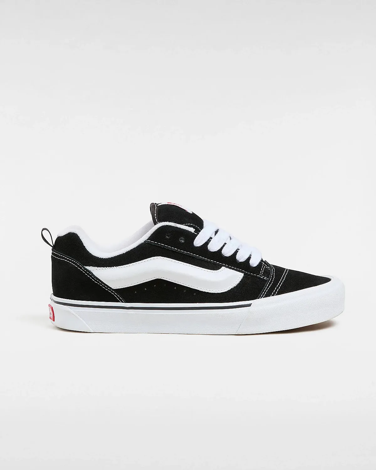 Vans Unisex Knu Skool Black/True White VN0009QC6BT
